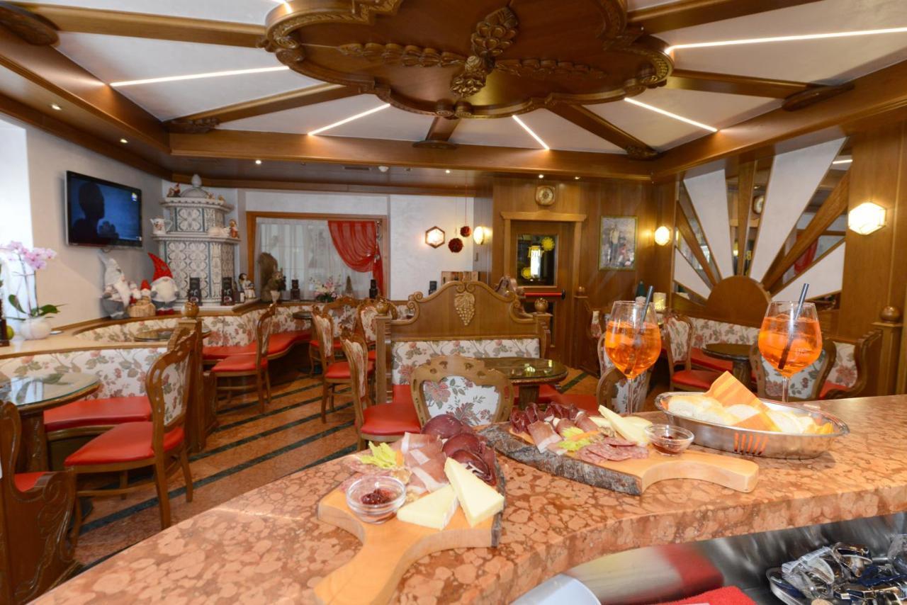 Hotel Sole Passo del Tonale Esterno foto