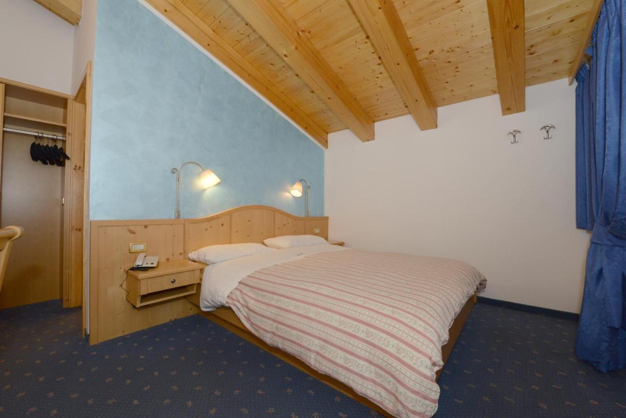 Hotel Sole Passo del Tonale Esterno foto