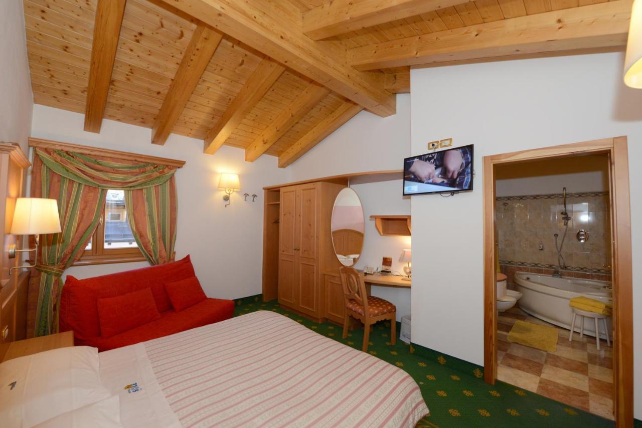 Hotel Sole Passo del Tonale Esterno foto
