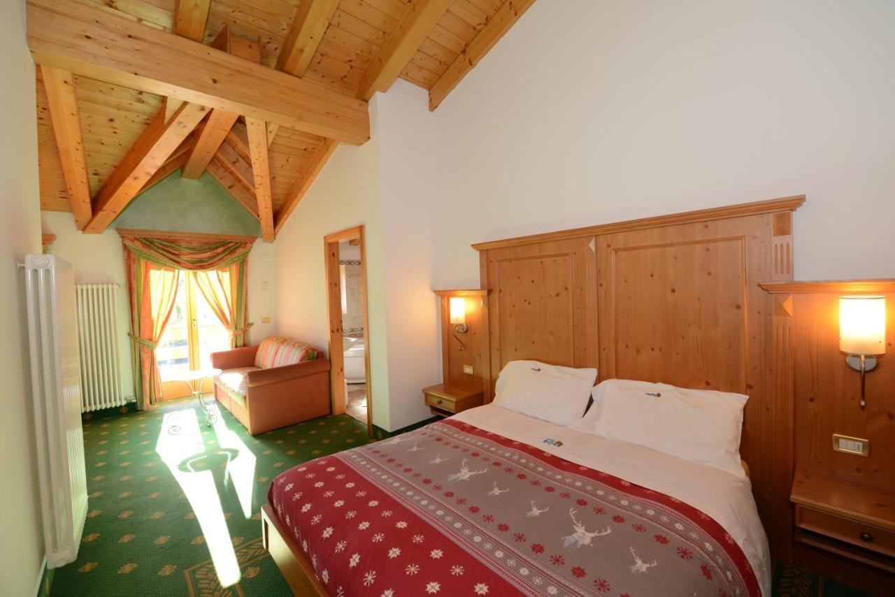 Hotel Sole Passo del Tonale Esterno foto