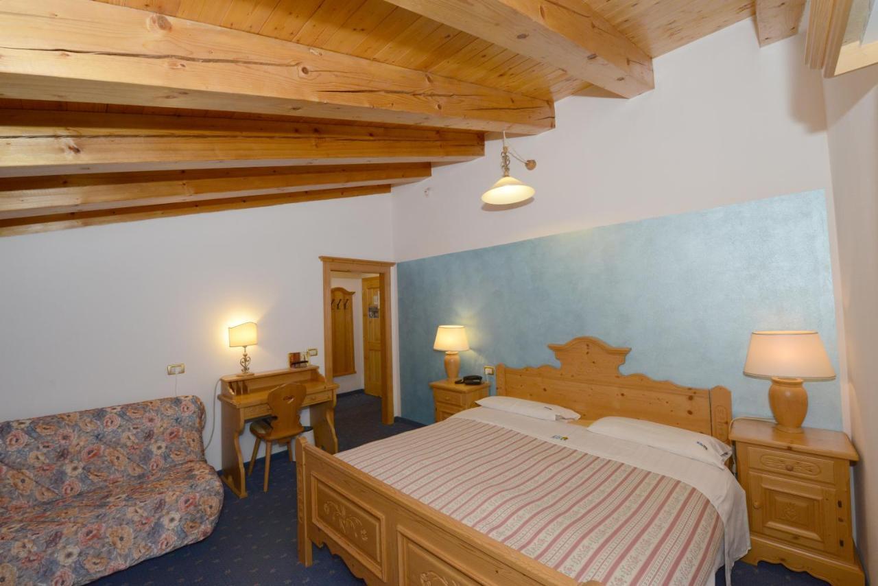 Hotel Sole Passo del Tonale Esterno foto