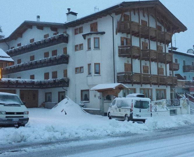 Hotel Sole Passo del Tonale Esterno foto