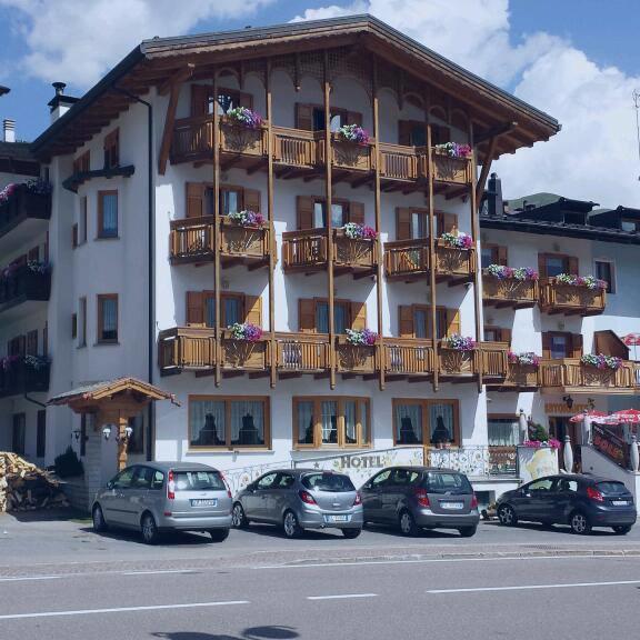 Hotel Sole Passo del Tonale Esterno foto