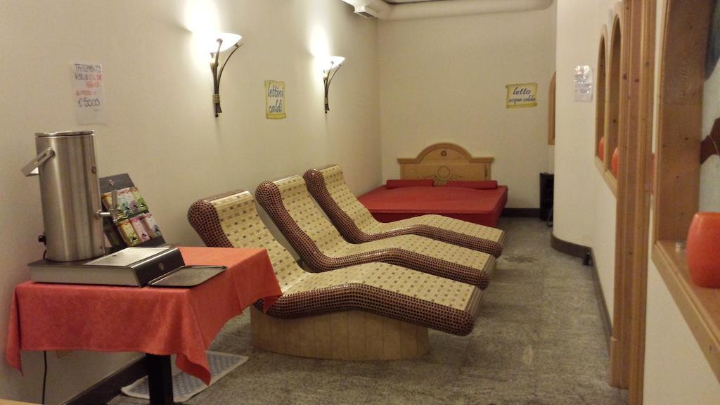 Hotel Sole Passo del Tonale Esterno foto